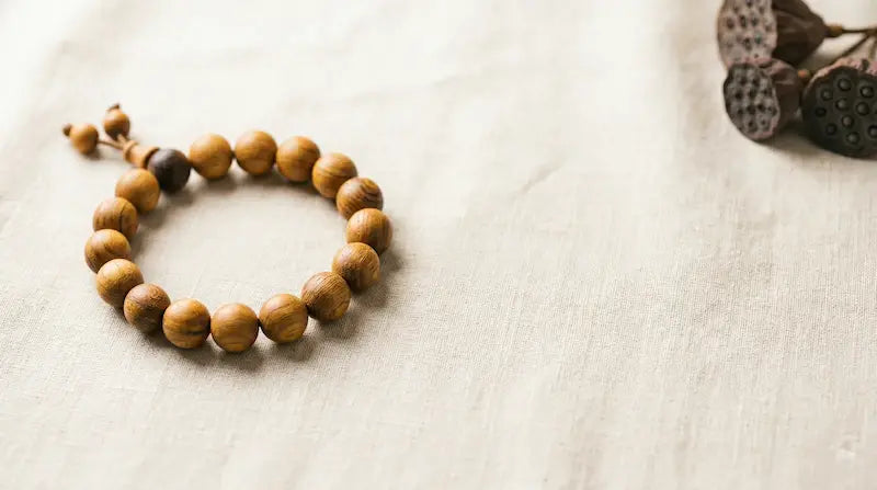 High-quality wooden bead bracelets for meditation and mindfulness by Lumala.